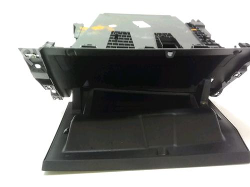 Used Glove box Glove box 18066686 18066686
