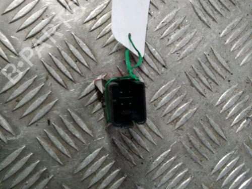 Used Warning switch VW GOLF PLUS V (5M1, 521) 1.9 TDI (105 hp) 11712822