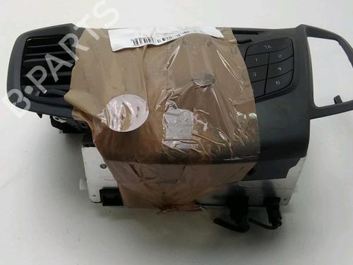 Used Radio FORD FIESTA VI (CB1, CCN) 1.25 (60 hp) 18148939