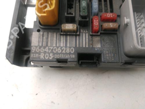 Used Fuse box PEUGEOT 308 SW I (4E_, 4H_) 1.6 HDi (109 hp) 24881775