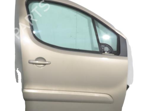 Used Right front door Right front door 38570941 38570941
