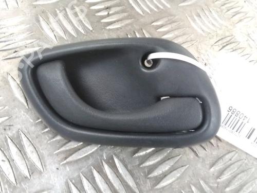 Used Front right interior door handle SUZUKI GRAND VITARA I (FT, HT) 1.6 4x4 (SQ416) (94 hp) 16898200