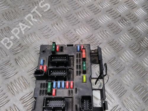 Used Fuse box Fuse box PEUGEOT 307 Break (3E) 2.0 (136 hp) 13078413 13078413