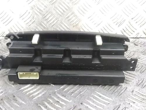 Used Display monitor KIA VENGA (YN) 1.6 CRDi 115 (116 hp) 13637272