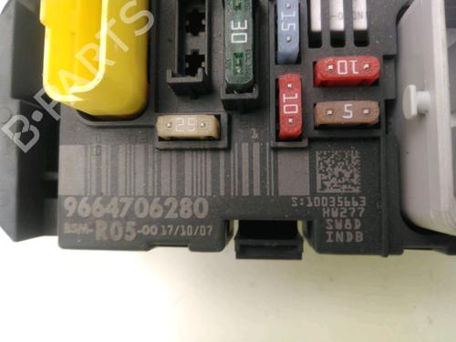 Fuse box PEUGEOT 308 I (4A_, 4C_) 1.6 HDi | BP20926942E1 