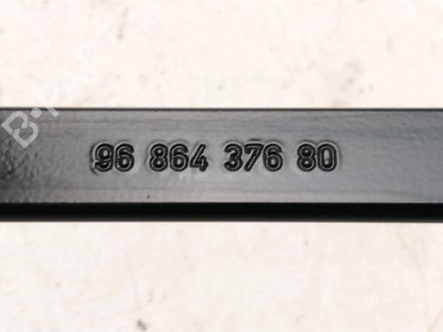 Braccio tergicristallo anteriore PEUGEOT 508 I (8D_) 2.0 HDi (140 hp) 30825422