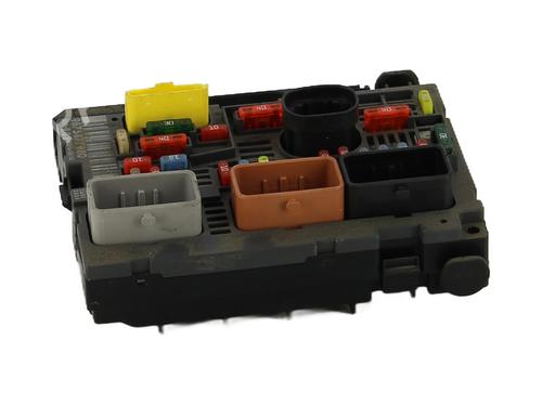 fuse-box-peugeot-3008-i-mpv-0u_-2009-2010-2011-2012-2013-2014-2015-2016-2017-32224014 main image
