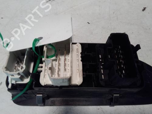 Used Left rear window switch Left rear window switch RENAULT LAGUNA II (BG0/1_) [2001-2007] 15756279 15756279