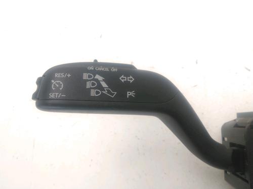 Used Steering column stalk SEAT IBIZA IV (6J5, 6P1) 1.6 TDI (90 hp) 25150432