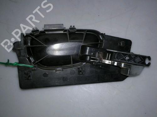 Used Front left interior door handle Front left interior door handle 15754536 15754536