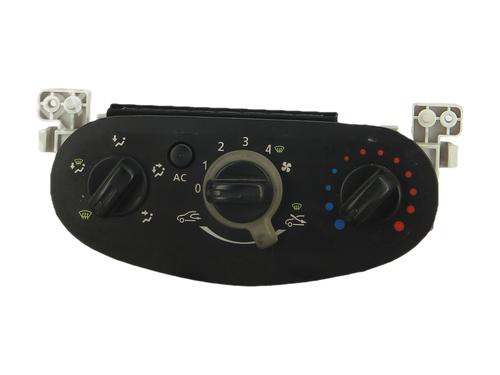 climate-control-dacia-duster-hs_-2010-2011-2012-2013-2014-2015-2016-2017-2018-38973640 main image