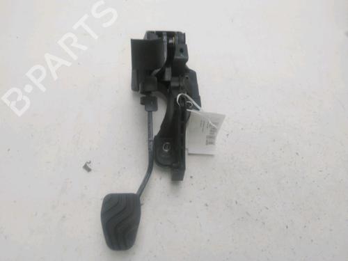 Used Break pedal DACIA DUSTER (HM_) 1.5 dCi 115 (HMAD) (116 hp) 29469435