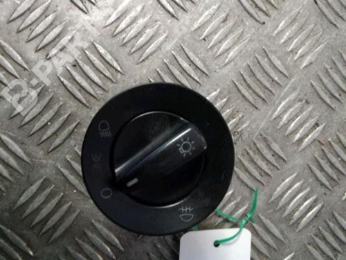 Used Headlight switch VW POLO (6N2) 1.4 TDI (75 hp) 11996735