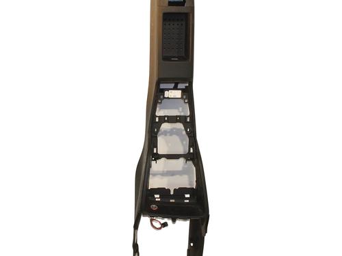 Used Middle console Middle console AUDI A3 Sportback (8VA, 8VF) 1.6 TDI (105 hp) 32512185 32512185