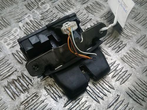 Used Tailgate lock FORD FIESTA VI (CB1, CCN) 1.25 (82 hp) 15877109