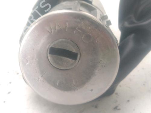 Used Ignition barrel DACIA SANDERO 1.5 dCi (86 hp) 27394378