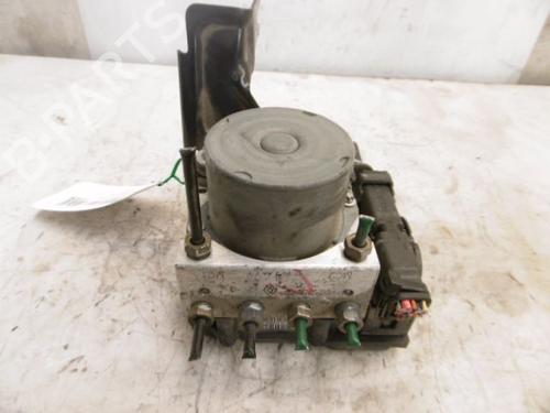 Used ABS pump RENAULT CLIO III (BR0/1, CR0/1) 1.5 dCi (C/BR0G, C/BR1G) (68 hp) 15749764