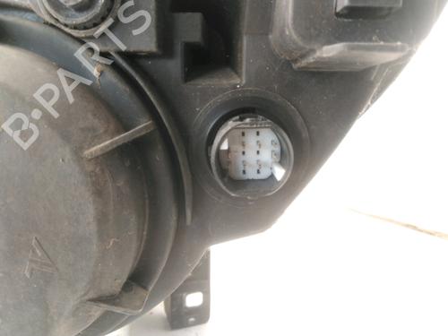 Faro derecho Faro derecho 38077544 38077544