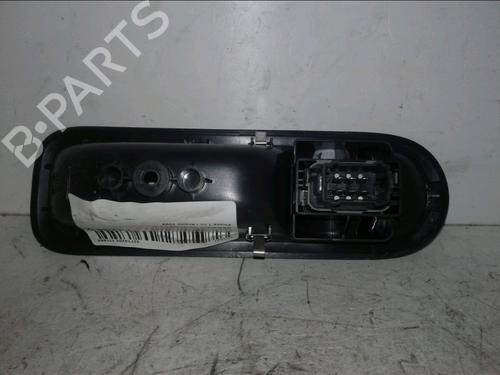 Used Left front window switch Left front window switch RENAULT TWINGO II (CN0_) 1.2 (CN0D) (58 hp) 15755835 15755835