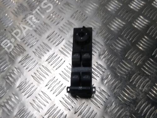 Fensterheberschalter links vorne für FORD FOCUS C-MAX (DM2) 2.0 TDCi (133 hp) 13081904