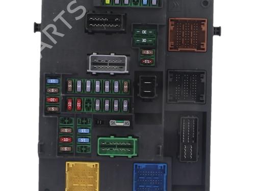 Used Fuse box Fuse box 37480228 37480228