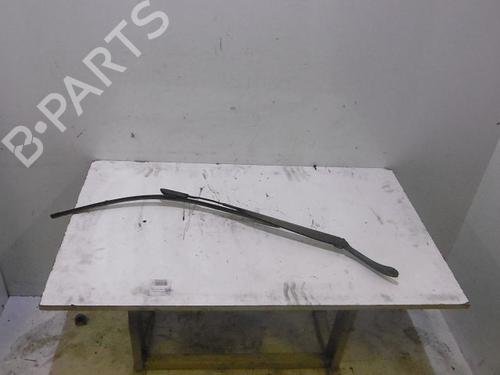 Used Front windshield wiper arm RENAULT SCÉNIC II (JM0/1_) [2003-2010]  15760265