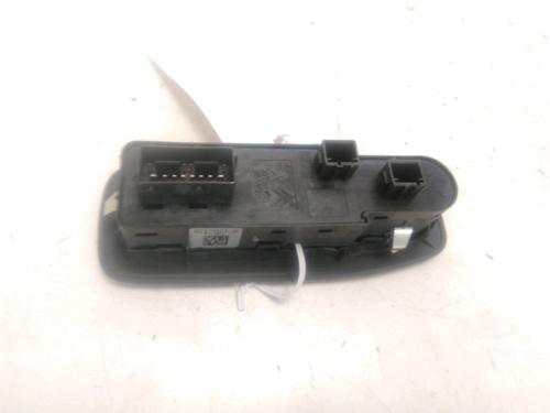 Used Left front window switch PEUGEOT 208 I (CA_, CC_) 1.6 VTi (120 hp) 28087067