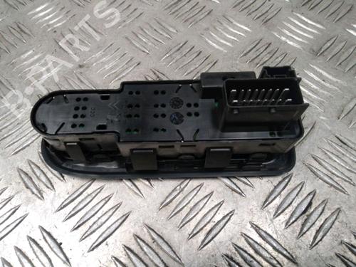 Used Left front window switch Left front window switch 13081826 13081826