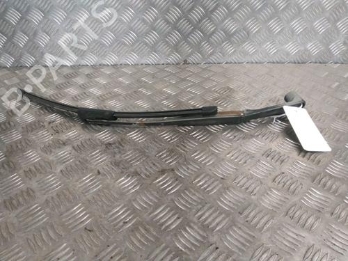 Used Front windshield wiper arm Front windshield wiper arm 15277121 15277121