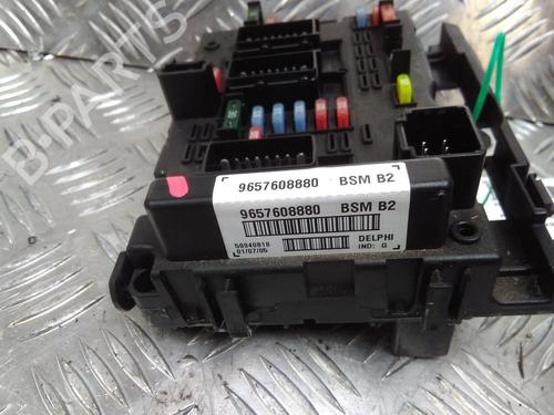 Used Fuse box Fuse box PEUGEOT 206 Hatchback (2A/C) [1998-2012] 15747938 15747938