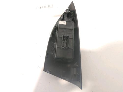 Used Switch NISSAN JUKE (F15) 1.5 dCi (110 hp) 30188000