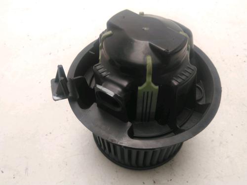Used Heater blower motor PEUGEOT 207 (WA_, WC_) 1.6 HDi (90 hp) 22246973