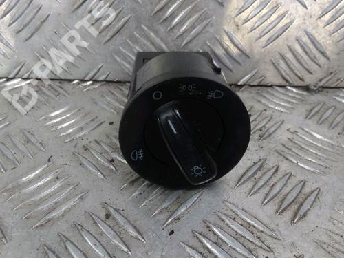 Used Headlight switch VW POLO V (6R1, 6C1) 1.2 (60 hp) 11713337