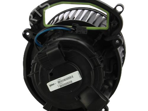 Used Heater blower motor RENAULT MEGANE IV Hatchback (B9A/M/N_) 1.5 Blue dCi 115 (B9A6) (116 hp) 32200610