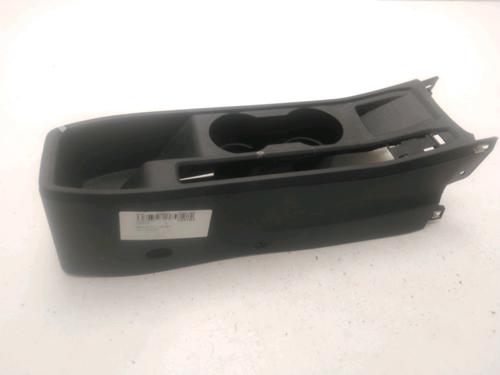 Used Middle console Middle console RENAULT CLIO V (B7_) 1.5 Blue dCi 85 (B7AG) (86 hp) 28445865 28445865