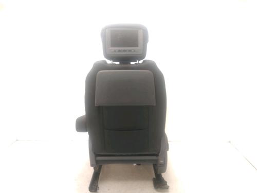 Right front seat PEUGEOT 5008 (0U_, 0E_) 1.6 HDi | BP24576500C16