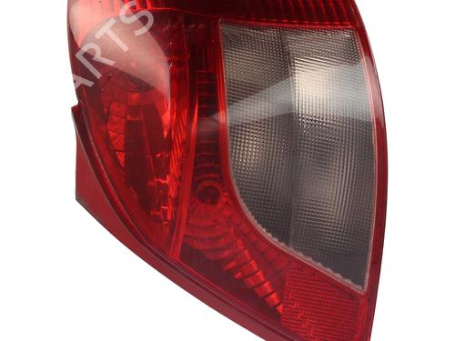 Used Right taillight Right taillight TOYOTA YARIS (_P9_) 1.4 D-4D (NLP90_, NLP90R) (90 hp) 33632817 33632817