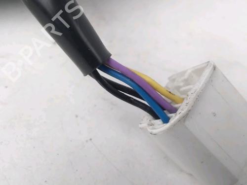 Used Right mirror SUZUKI GRAND VITARA II (JT, TE, TD) 1.9 DDiS All-wheel Drive (JT419, TD44, JB419WD, JB419XD,... (129 hp) 31179601