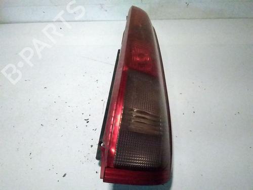 Used Right taillight NISSAN X-TRAIL I (T30) 2.2 dCi 4x4 (136 hp) 15759166