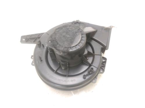 Used Heater blower motor SKODA FABIA III Estate (NJ5) 1.4 TDI (90 hp) 29577967