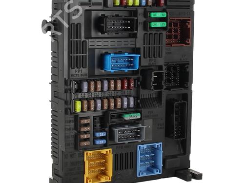 Used Fuse box Fuse box CITROËN C3 III (SX) 1.2 PureTech 82 (83 hp) 33632691 33632691