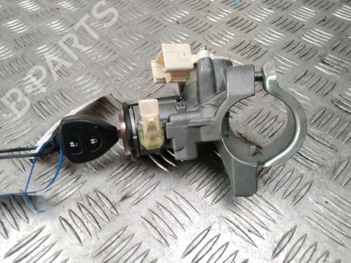 Used Ignition barrel TOYOTA AURIS (_E15_) 1.4 D-4D (NDE150_, NDE150R) (90 hp) 13078867