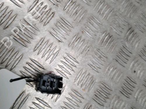 Used Warning switch Warning switch VW GOLF PLUS V (5M1, 521) 2.0 TDI 16V (140 hp) 13112386 13112386