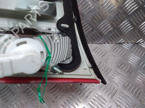 Used Right tailgate light Right tailgate light CITROËN C4 Picasso I MPV (UD_) 1.6 HDi (109 hp) 11518165 11518165