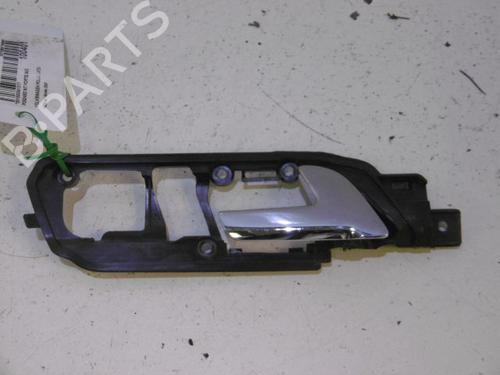 Used Front left interior door handle VW POLO IV (9N_, 9A_) 1.4 TDI (80 hp) 15754520