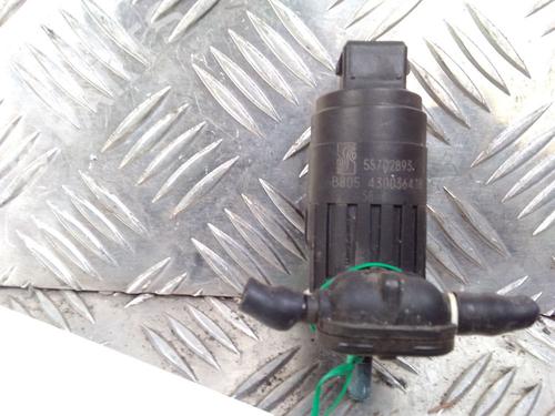Used Washer pump FIAT GRANDE PUNTO (199_) 1.2 (65 hp) 14904347