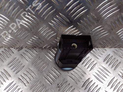 Used Headlight switch Headlight switch VW GOLF IV (1J1) 1.6 (100 hp) 11519384 11519384