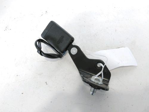 Used Seat buckle RENAULT KADJAR (HA_, HL_) 1.5 dCi 110 (HLA3) (110 hp) 30187964