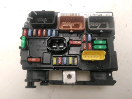 Used Fuse box Fuse box CITROËN C3 Picasso (SH_) 1.6 BlueHDi 100 (99 hp) 22525172 22525172