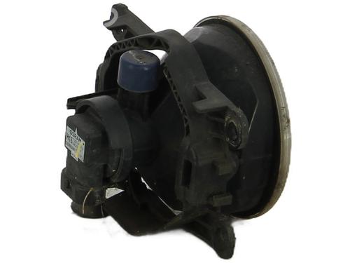Used Right front fog light DACIA DOKKER Box Body/MPV 1.5 dCi 75 / Blue dCi 75 (FEJW, FEAH) (75 hp) 32400100